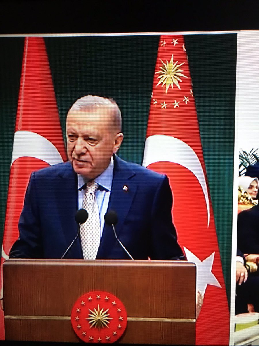 Cumhurbaşkanı 
Şarm El-şeyh Dekorasyonuyla bölgemizde İstikrara giden yolda çok önemli bir adım attık