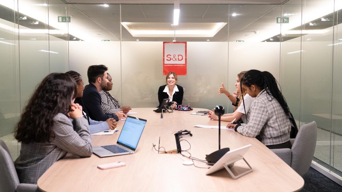 jalloul_hana's tweet image. Great to host the new generation of changemakers today! 

It was a pleasure to welcome the brilliant ONE Youth Ambassadors from Ethiopia, Spain, the UK, South Africa, Turkey &amp;amp; Belgium. I take note of your initiatives to strengthen a more united and supportive Europe.…