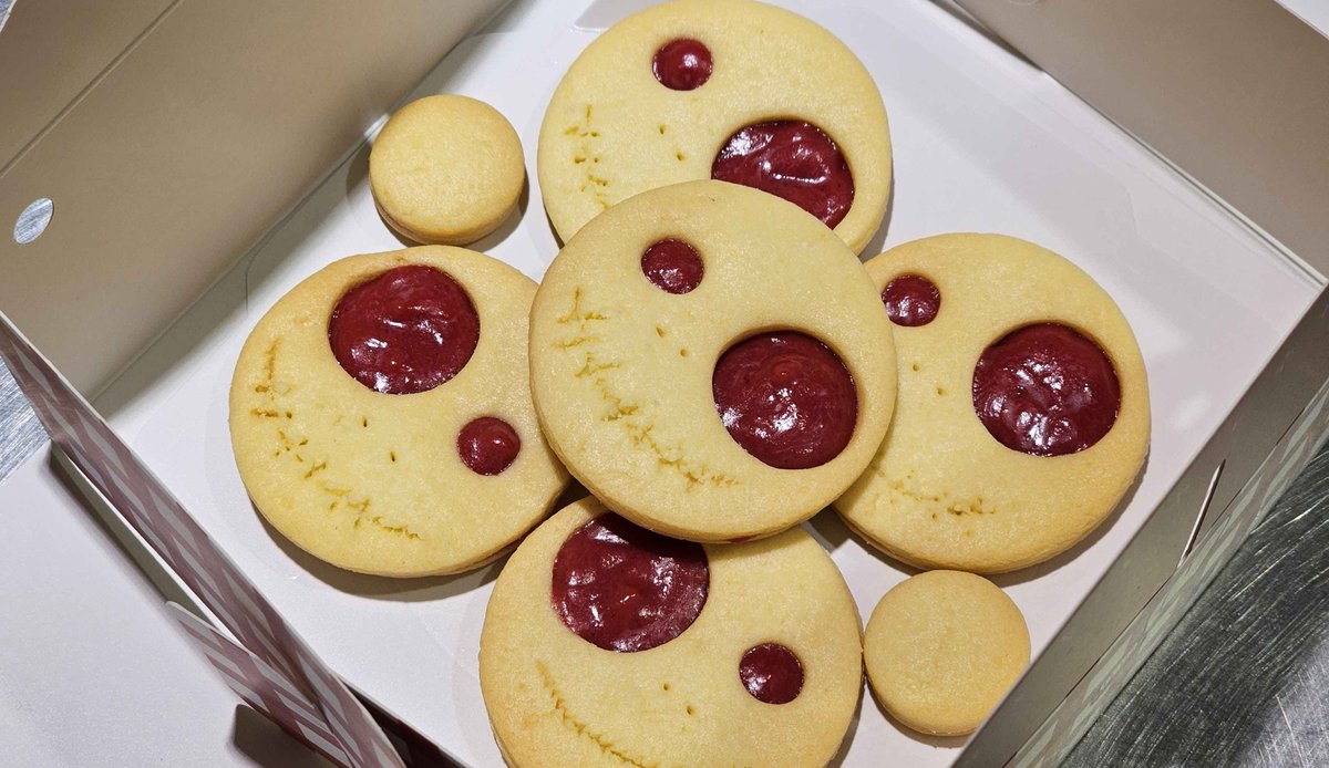 提早拿到了萬聖節餅乾🍪！我是幸福蛋