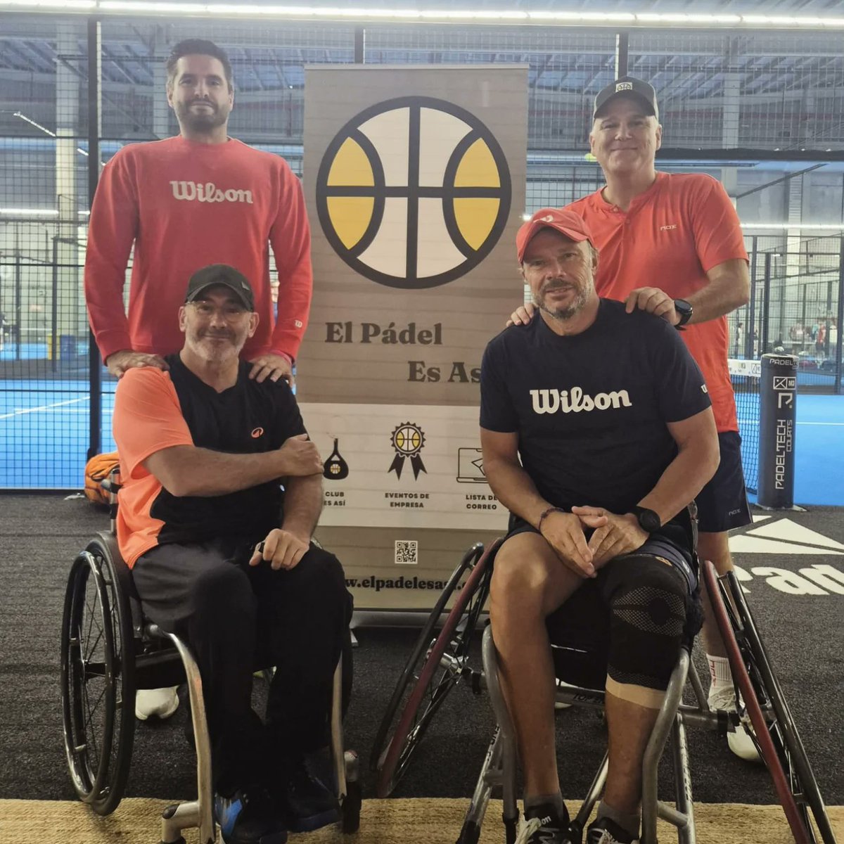 elpadelesasi's tweet photo. Inolvidable experiencia jugar un partido inclusivo con dos de los mejores jugadores de pádel en silla, Iñaki y Rubén, y mi amigo Mario. 

Y charlar con ellos conocer sus ilusiones y cómo solventan los problemas que encuentran, que son muchos. 

Compartiré vídeos del partido, divertido y con algunas dosis extra de estrategia que da que tu compañero pueda jugar con dos botes. 

¡Menuda manita tienen! 

Son un ejemplo de superación y amor por el pádel. 

Gracias por una mañana estupenda chicos y a M3 por las facilidades.

¡Suerte en Toledo!