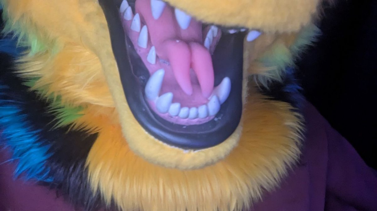 I promise my teefers aren't that sharp