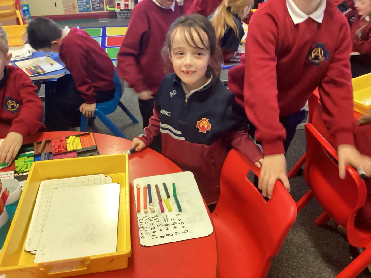 📏✨ Maths Week – Day 3 (Year 3) ✨📏
Today in Year 3, we were investigating how to make 12 using our Cuisenaire rods! 🎨🧮

The children explored lots of different ways to build 12 — using addition and discovered just how many combinations can make the same total.