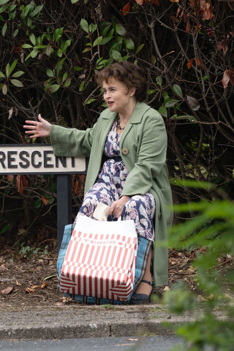 badposthbc's tweet photo. 🎬 | Helena Bonham Carter filming scenes for the series California Avenue. https://t.co/sGwPo9RH2v