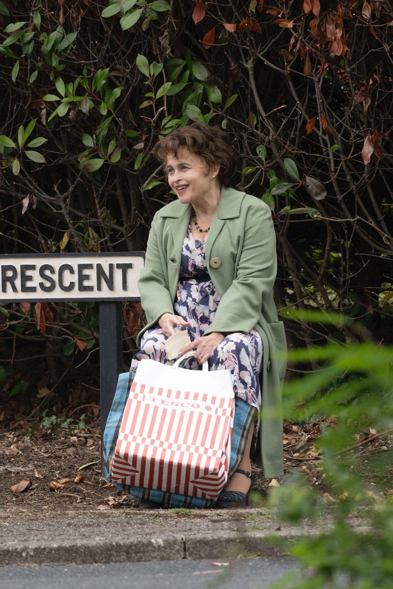 badposthbc's tweet photo. 🎬 | Helena Bonham Carter filming scenes for the series California Avenue. https://t.co/sGwPo9RH2v