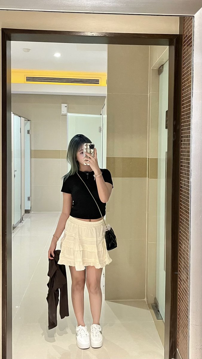 ⋆ (@holyzya) on Twitter photo 