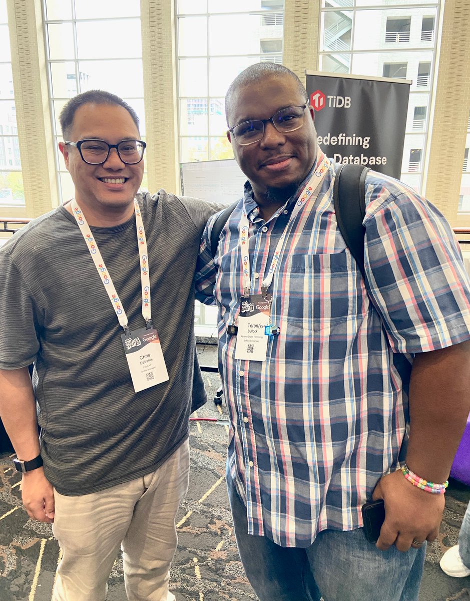 teronInTech's tweet image. Finally got a chance to meet @RealChrisSean! Really enjoyed the conversation. He&apos;s as cool and transparent in person as he is online. What you see is what you get.

#AllThingsOpen #ATO2025