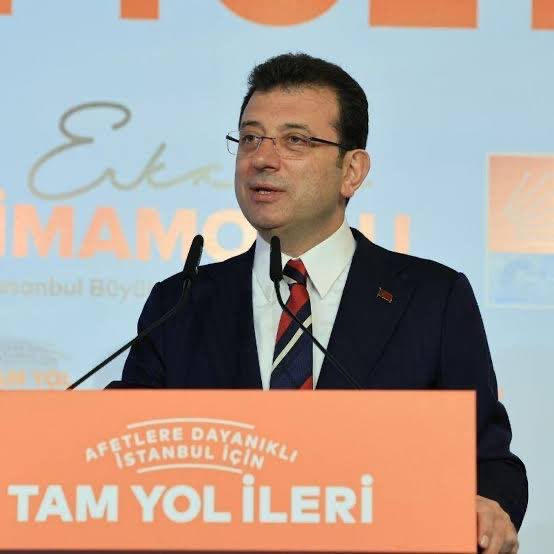 Ekrem İmamoğlu: “Bizi sandıkta asla yenemeyeceklerini anlayınca iyice hukuk tanımaz oldular, saldırganlaştılar.”