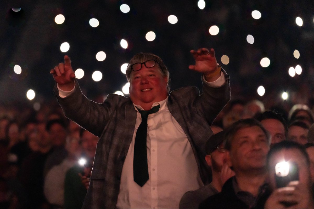 Adam Sandler tweet media