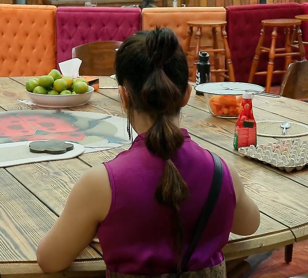 This hairstyle of her's &gt;&gt;&gt;&gt;&gt; existence of her haters 🤏🏻🤌🏻

#ashnoorkaur #abhinoor #biggboss19