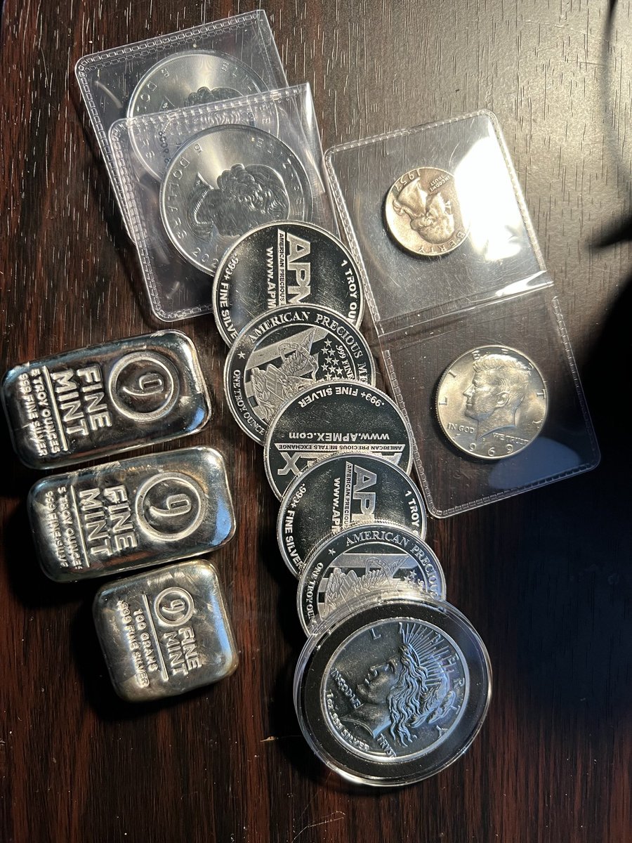 StockTraderJoe1's tweet photo. I got a few ounce for sale! #silver #XAGUSD https://t.co/AhBjAYdSbP