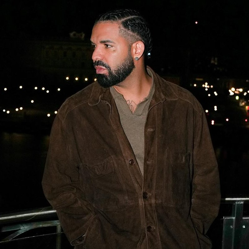 drizzystreams's tweet photo. Drake's Biggest Spotify Stream Records 👑

🥇 Most streamed artist in Spotify history
🥇 Tied-most years as Spotify's most streamed artist
🥇 Most streams in a year by any rapper
🥇 Most consecutive years as Spotify's biggest rapper
🥇 Most streams in a year w/o an album release by any rapper
🥇 Most single day streams for an album by a rapper
🥇 The only rapper with 2 albums over 10B streams
👀 Projected as the most streamed rapper of 2025

And still currently ongoing...