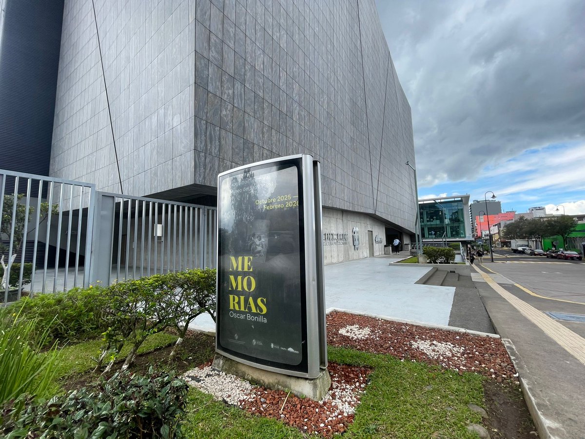 📷 El fotógrafo uruguayo Óscar Bonilla inaugura en el <a href="/MuseodelJadeCR/">Museo del Jade</a> (San José, Costa Rica) la exposición “Memorias”, abierta al público del 17 de octubre al 15 de febrero de 2026.

🇺🇾 La muestra forma parte de las acciones de diplomacia cultural del Uruguay y promueve la