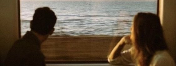 Her fırtına hayatınızı bozmak için gelmez,
bazıları yolunuzu temizlemek içindir.