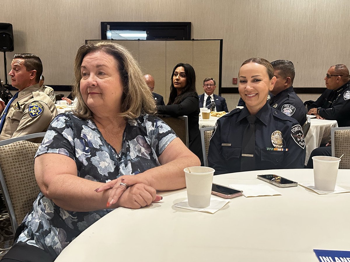 6:30 AM and honored to join the Blue Ribbon Breakfast hosted by the Inland Empire Blue Belles 💙

Grateful for our community heroes: Chief Dorsey, Chief Vega, Chief Randolph, SEBA’s Grant Ward (keynote), Jason Anderson, Dakota Higgins, Supt. Inbody &amp; Officer Tomicic.
#mayorwarren