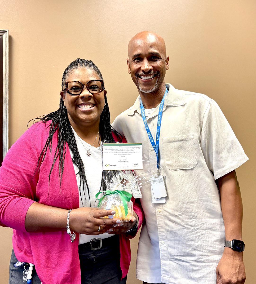 Nothing “bundt” love and appreciation for our amazing principals! Thank you for your leadership, dedication, and daily commitment to making a difference for our students and staff. #AliefPrincipalsLead #AliefProud <a href="/AliefISD/">Alief ISD</a> <a href="/ajbushelem/">Bush Elementary</a> <a href="/Aliefsneed/">Sneed Elementary</a> 
<a href="/boonelementary/">Boone Elementary</a> <a href="/ExplorersCol/">Collins Elementary</a>