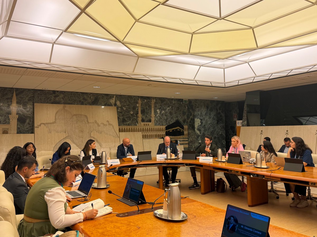 #HappeningNow at World Food Forum | Youth Policy Session 07 | NAM Youth Perspective: Baku Harmoniya Climate Initiative for Farmers 

<a href="/COP29_AZ/">COP29 Azerbaijan</a> <a href="/World_FoodForum/">World Food Forum</a>  <a href="/FAO/">Food and Agriculture Organization</a> 

#NAMYO #WFF #WFF2025 #BetterFoodsBetterFuture