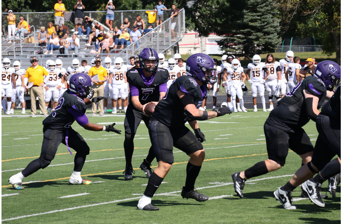 Thanks <a href="/CoachDonadio/">Coach Donadio</a> for stopping by and meeting with our players this morning!

#howboutthemdawgs