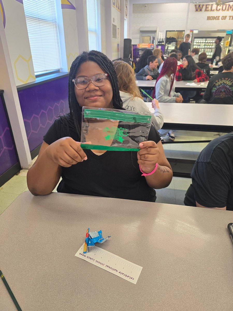 SandersMiddle55's tweet photo. Congratulations to the School Lunch Week drawing winners! And a big thank you to our cafeteria staff for cooking up a delicious lunch of beef nachos! https://t.co/tsgTdvkNqv