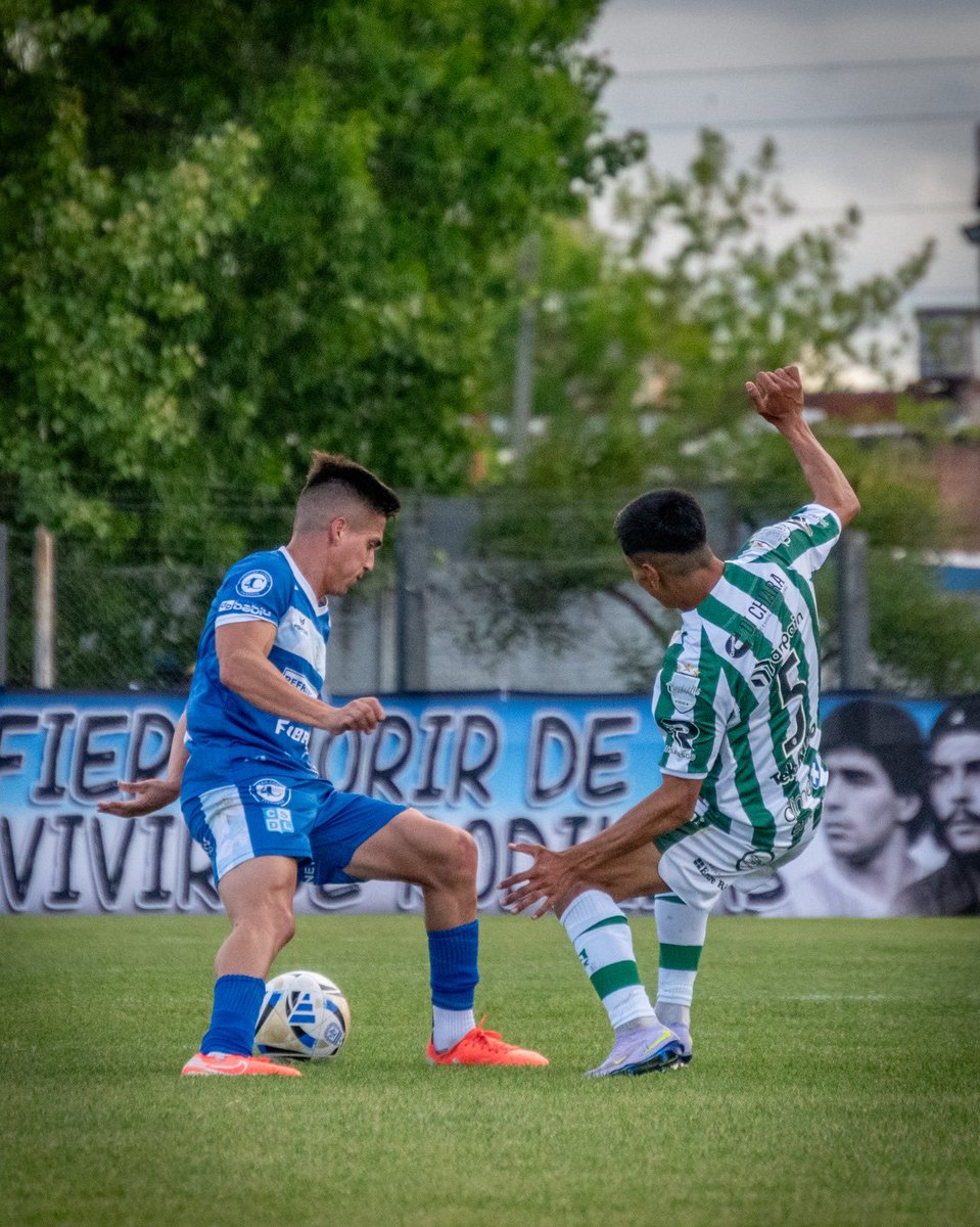 ¡ Hasta el final ! 🛡️ #VamosLiniers ⚽️

#VamosTodosJuntos