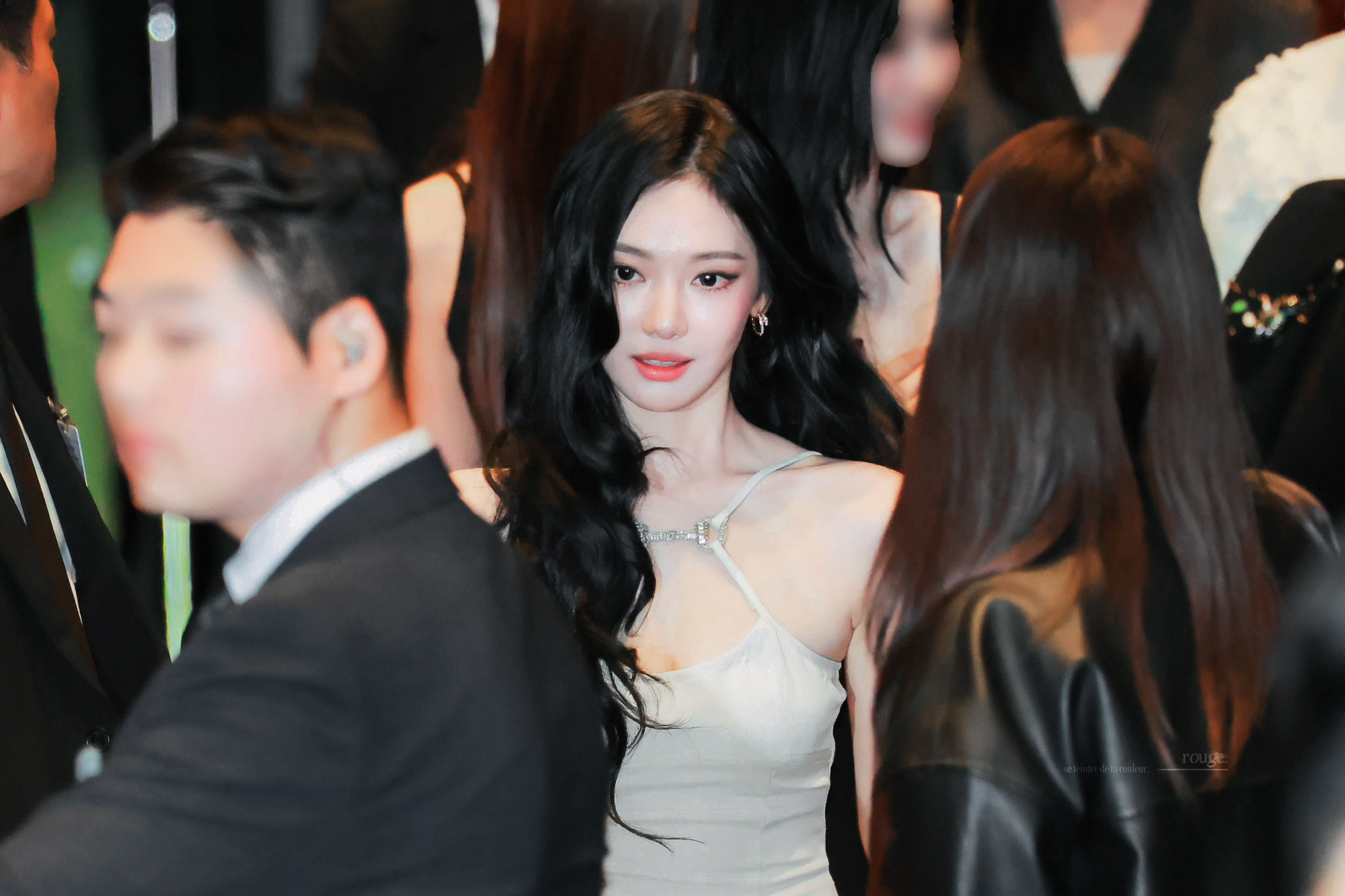 G3UYJdfaUAAylyQ?format=jpg&name=large