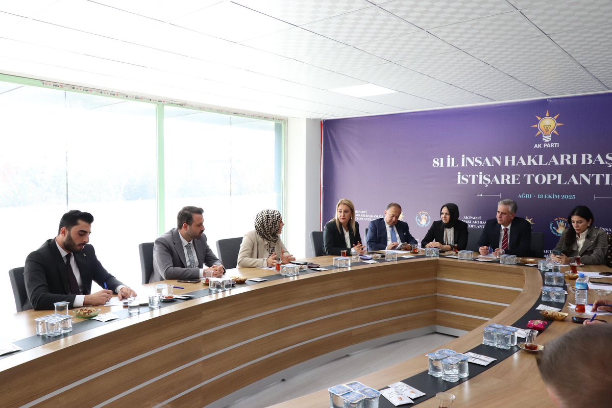 13 Ekim 2025 tarihinde Genel Başkan Yardımcımız Sn. Hasan Basri Yalçın başkanlığında Ağrı ilinde düzenlenen İl İnsan Hakları Birim Başkanları İstişare Toplantısına, İl Başkan Yardımcımız ve İnsan Hakları Birim Başkanımız Av. Cihat Demir katılım sağladı.

Toplantıda, insan