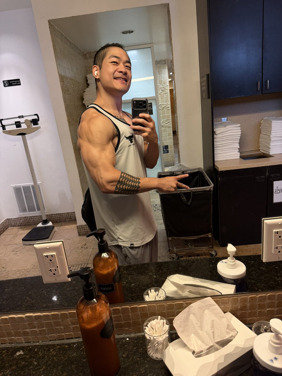 Jonathan Chao tweet media