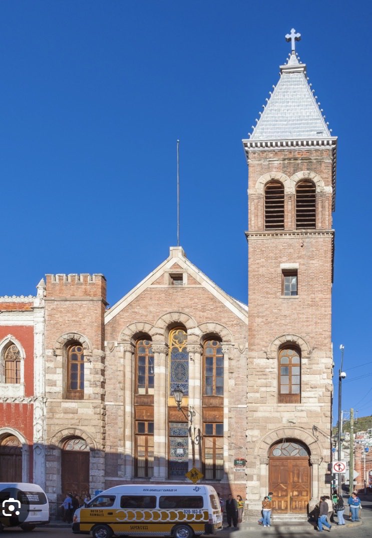 UNE_Comunica's tweet image. La Conmemoración de 201 Años de Evangelismo en México. De este modo Hidalgo no solamente fue el primer lugar donde se practicara el futbol, donde se jugara por primera vez el tenis o el golf, o donde se edificara la primera sinagoga judía, sino donde llegó y se difundió