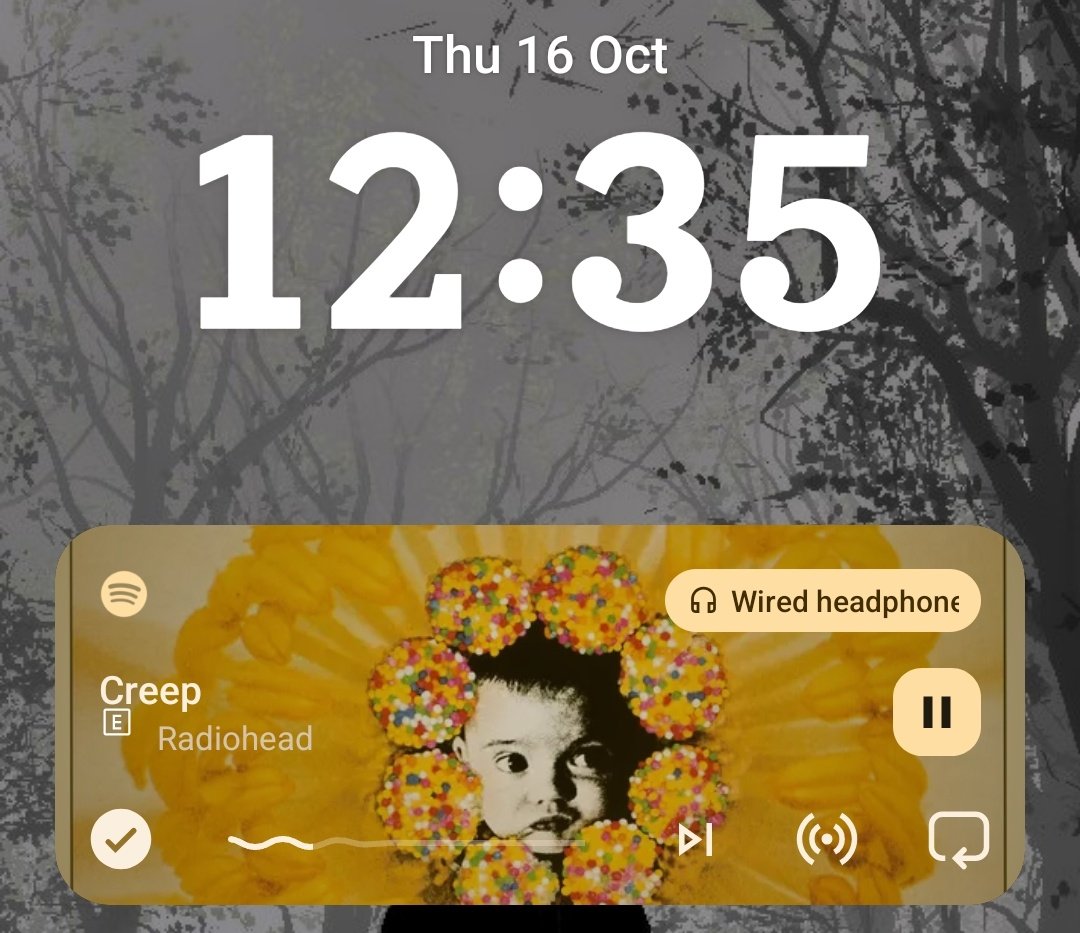 occeanmint's tweet image. what a painful night😅 kuat-kuat ya, laut