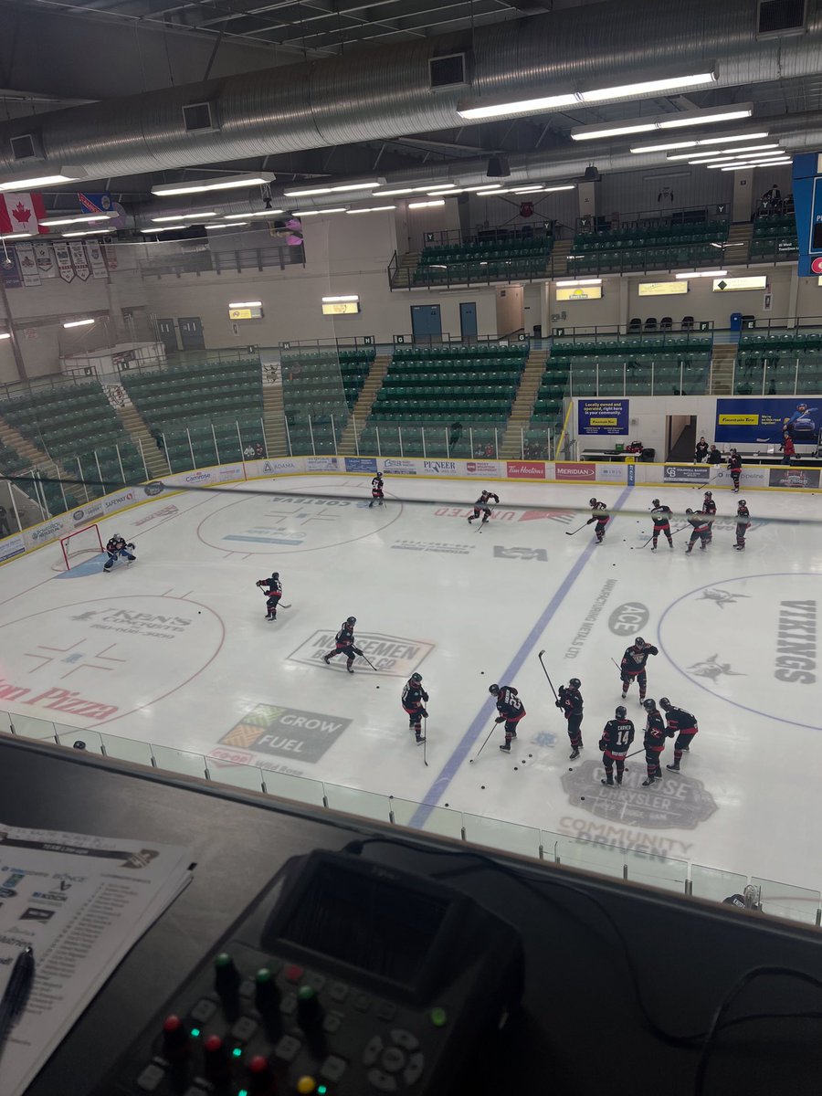 Wakey, wakey! Noon hockey coming your way. <a href="/WildRoseCoop/">Wild Rose Co-op</a> <a href="/camrosekodiaks/">Camrose Kodiaks</a> Hockey from the <a href="/RealtyHomeTime/">Home-Time Realty</a> Broadcast Centre in Camrose at 11:45 starting with Kodiaks Game Day Live for <a href="/FortisAlberta/">FortisAlberta</a> on <a href="/FloHockey/">FloHockey</a> and here player2.newcountry981.com
