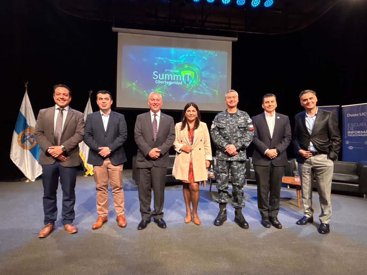 Tras el conversatorio, finaliza el seminario “Ciberseguridad: un desafío estratégico, tarea de todos", organizado por el Centro de Estudios Estratégicos de la Armada y la Escuela de Informática y Telecomunicaciones de <a href="/DuocUC/">Duoc UC</a>, Sede Valparaíso

#ArmadaPorChile <a href="/Cedestra_Chile/">Centro de Estudios Estratégicos Armada de Chile</a>