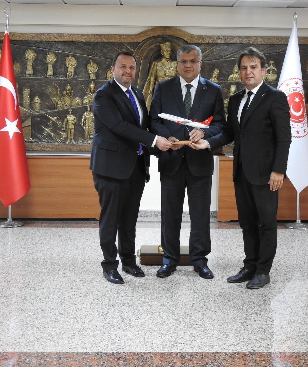 📍Ankara
Milli Savunma Bakan Yardımcımız Sayın Bilal Durdalı’yı, Aksu Uçak Bakım Mesleki ve Teknik Anadolu Lisesi Müdürümüz Haldun Çevik ile birlikte ziyaret ettik. İlgi ve destekleri için Bakan Yardımcımıza teşekkür ediyoruz.