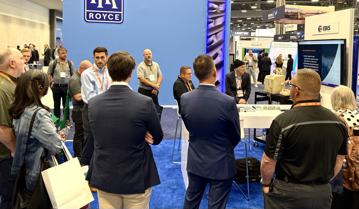 EBISSoftware's tweet photo. We’re live. 

#NBAA #NBAA25 https://t.co/BwCGlzcV0i