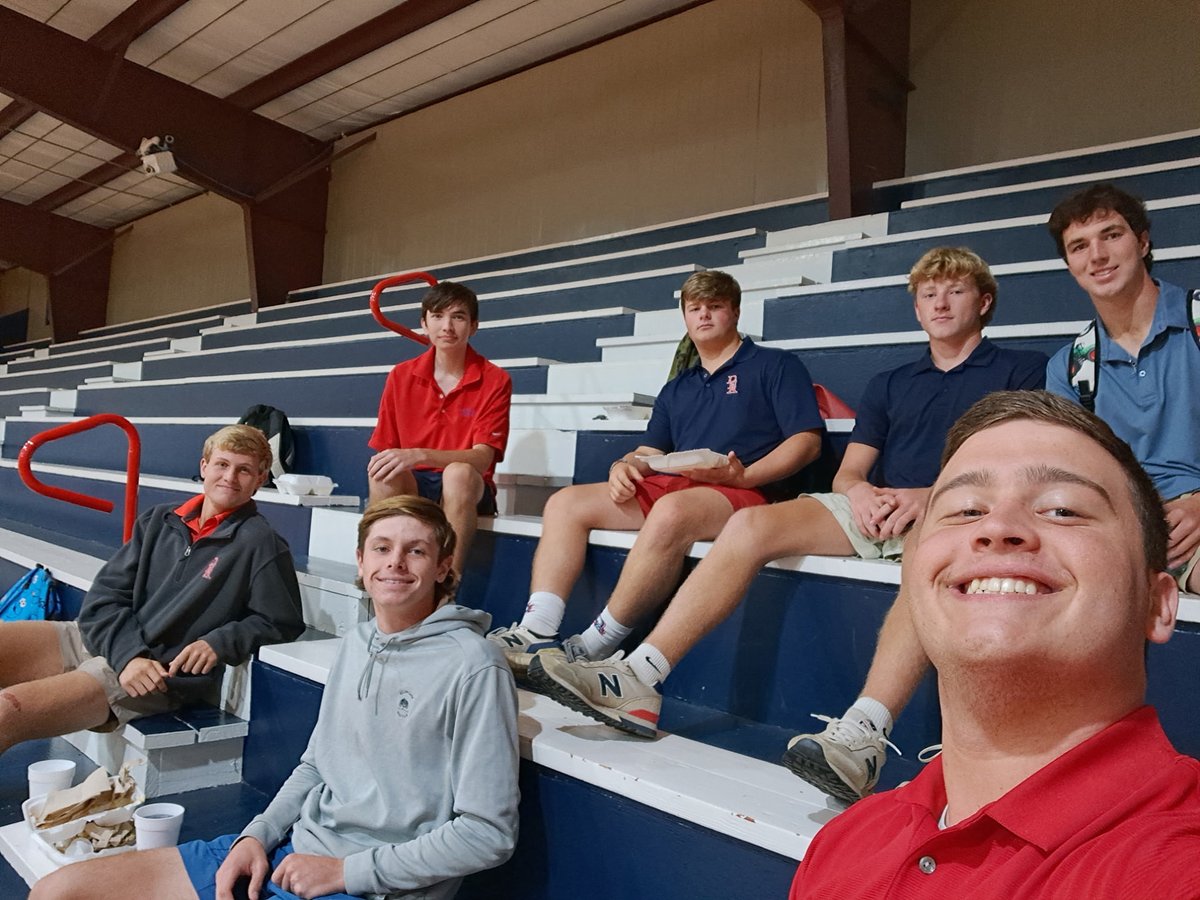 ScottyWHattaway's tweet photo. Jonah Boatright stepped up and led the huddle at David Emanuel Academy today. Proud of my guy for his leadership! John 1:14 #eastgeorgiafca #emanuelcountyfca #disciplesmakingdisciples https://t.co/ZBF3ctHdlZ