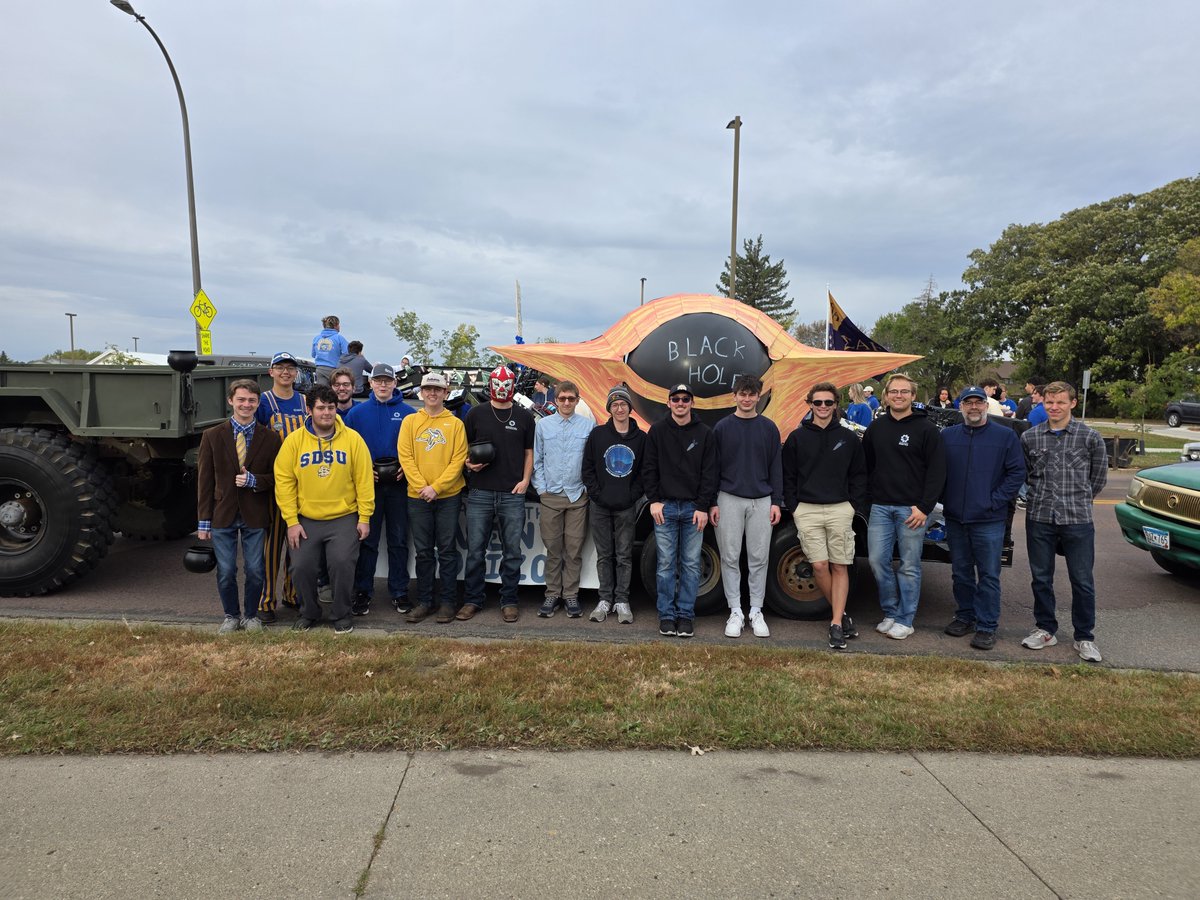SDSU_EECS's tweet image. EECS students shining at #HoboDay2025! 
Our @sdsurobotics team designed &amp;amp; built an impressive black hole-themed float showcasing the innovation &amp;amp; technical skills that define SDSU Engineering.
Proud of our Jacks! 
#SDState #EECS #STEMEducation #GoJacks