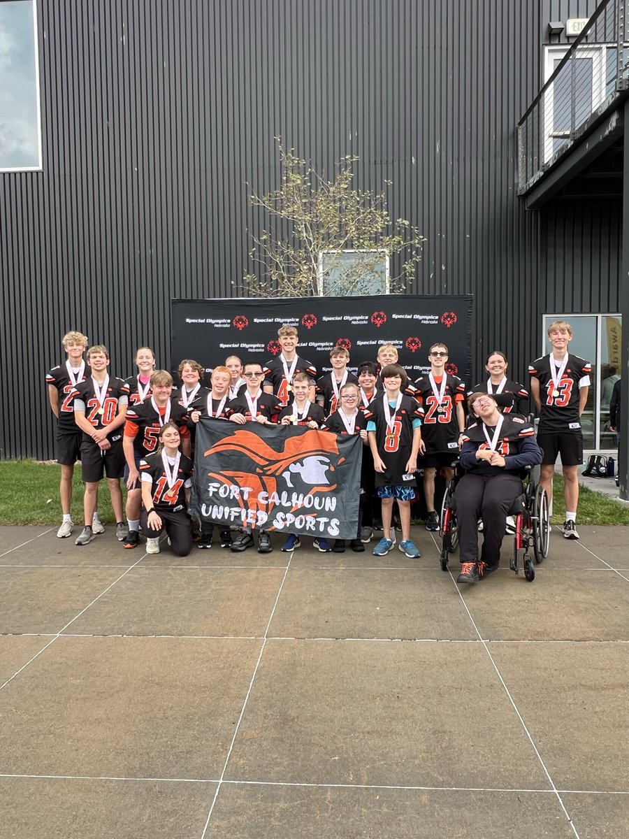 FCUnified's tweet image. Both teams are walking away with gold medals! 🏈🥇🥇