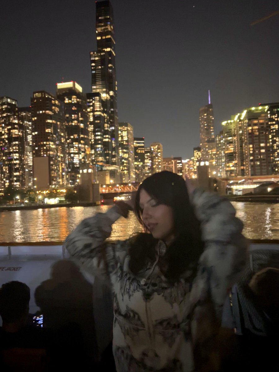 mandyrosewolf's tweet image. Finallyyy posting my first tweet as a post-grad musician. Recent Berklee alum, now fully back home in LA. Between session singing gigs, producing artists, and writing original songs, I’ll be posting some cool stuff that pops up…so stay tuned ;)
#sessionsinger #berklee #newartist