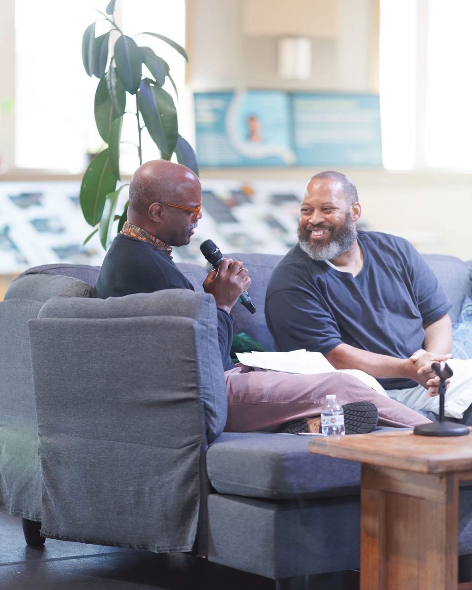 Outside The Box tweet media