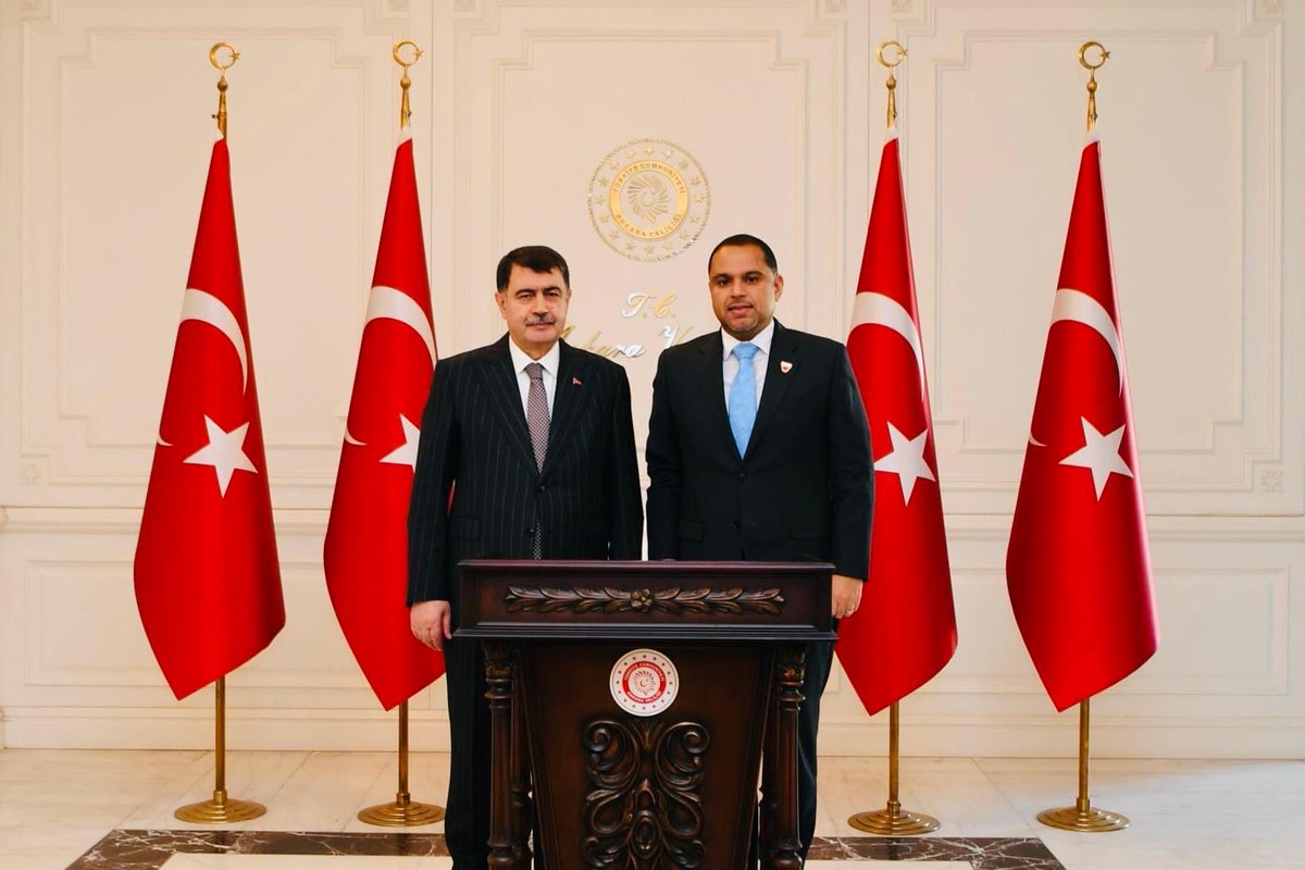 BahrainEmbTR's tweet image. التقى سعادة السفير بسام أحمد مرزوق، سفير مملكة البحرين لدى الجمهورية التركية الشقيقة، مع سعادة السيد واصف شاهين، والي أنقرة، ومع سعادة السيد منصور يافاش، رئيس بلدية أنقرة الكبرى.