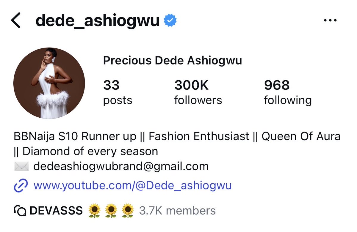 sanquiz2gh__'s tweet photo. Nothing really concern me with gbas gbos am here to tell you to follow dede on all her socials we just hit 300k on the gram

Big dede 🤏 https://t.co/OzC6gl5VB5