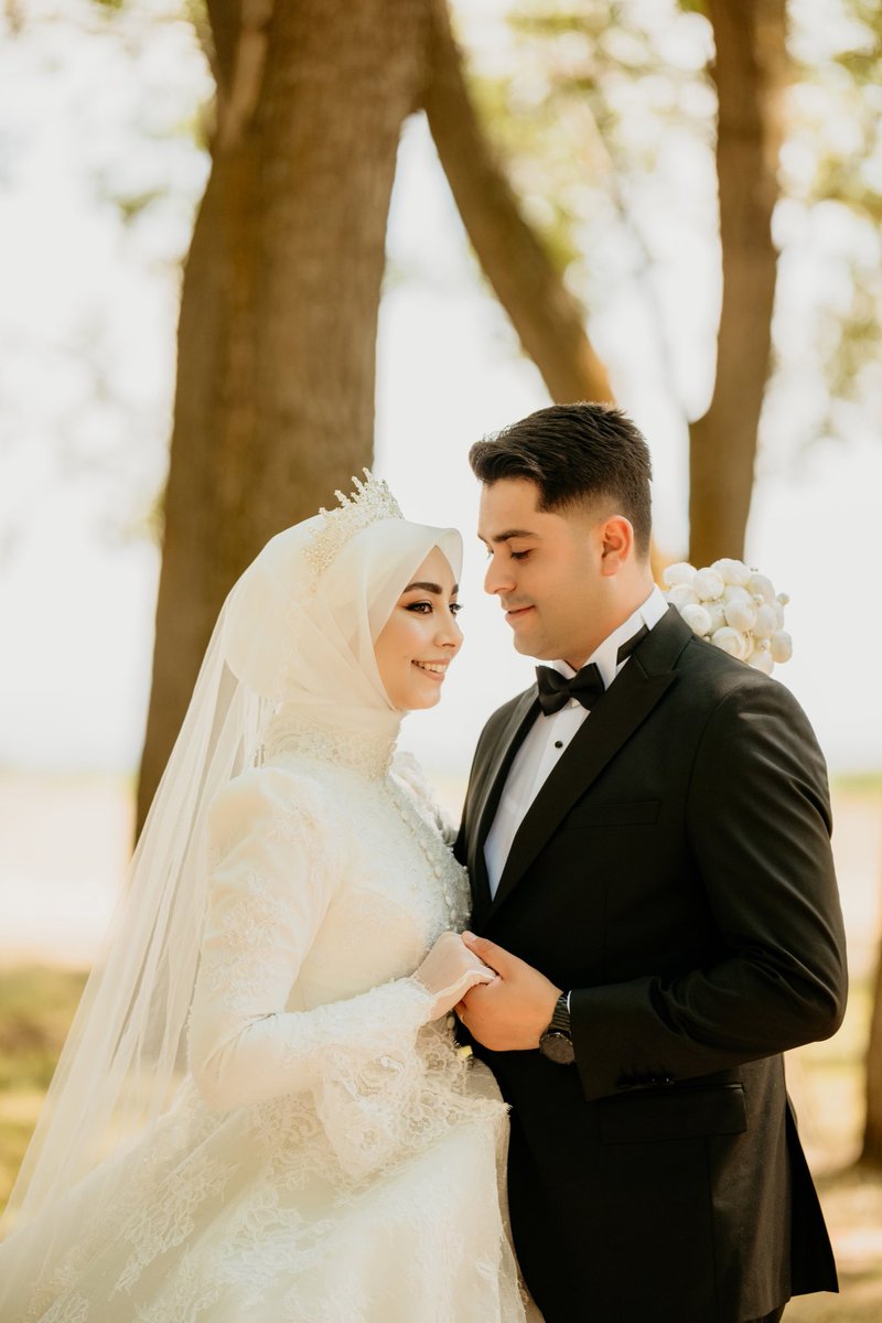 Kavuşmayı hak edecek kadar ayrı kalmıştık..🤍