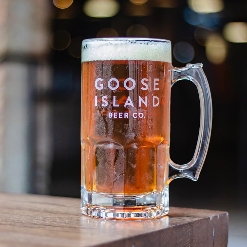 Now on draft: #GooseIslandBeer #Oktoberfest. Brimming w/ notes of toasted malt and freshly baked rye bread. This light-bodied German Lager is clean &amp; crisp with a fine noble hop character &amp; mild earthy bitterness that is the hallmark of Hallertau Hops. 5.7% ABV
📸Goose Island
