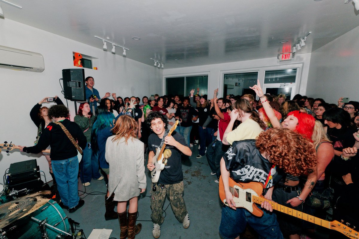 As of today we have officially been playing together as DSG for one year. I’m super proud of all we’ve accomplished and I’m unbelievably grateful for everyone and anyone who has done any amount of effort to support, aid, or be a part of this band.  xDSGx for one million years <3