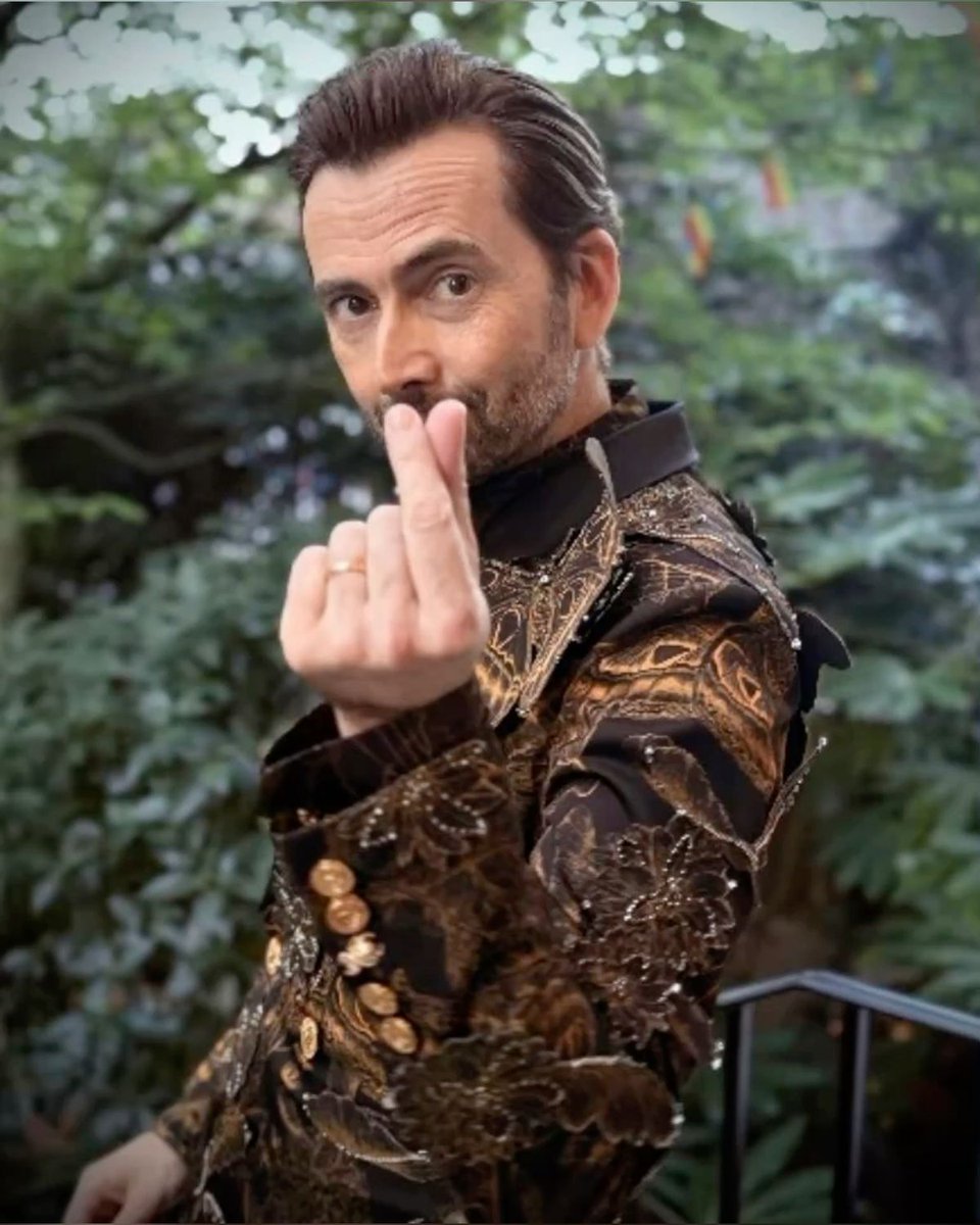 Say hi, send love and leave quickly (again)