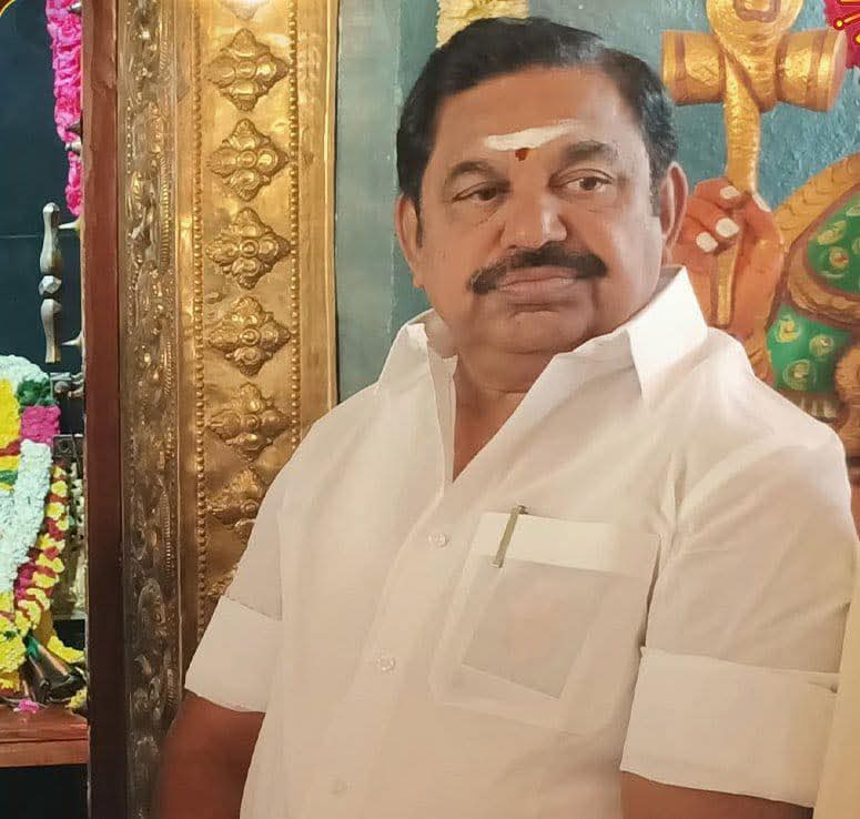 இன்னைக்கு மொத்தமா செல்லத்த வச்சு fun பண்ணிருக்காங்க..

சிவசங்கர் அண்ணன் எடப்பாடிக்கு பதில் சொல்லும் போது தூத்துக்குடி துப்பாக்கி சூடு சம்பவத்த பத்தி பேசிட்டார்

உடனே கடுப்பான எடப்பாடி அவைக்குறிப்புல இருந்து நீக்க சொல்றார்

சபாநாயகர் : எந்த வார்த்தைய நீக்கணும்னு சொல்லுங்க
