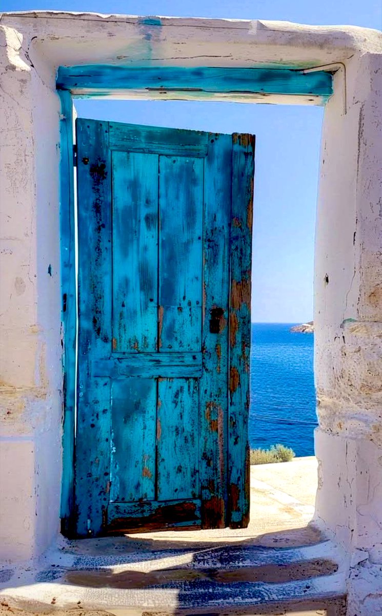 insan insanı bir anda silmez.
siz öyle sanıyorsunuz.

 “birikmiştir…”
 .