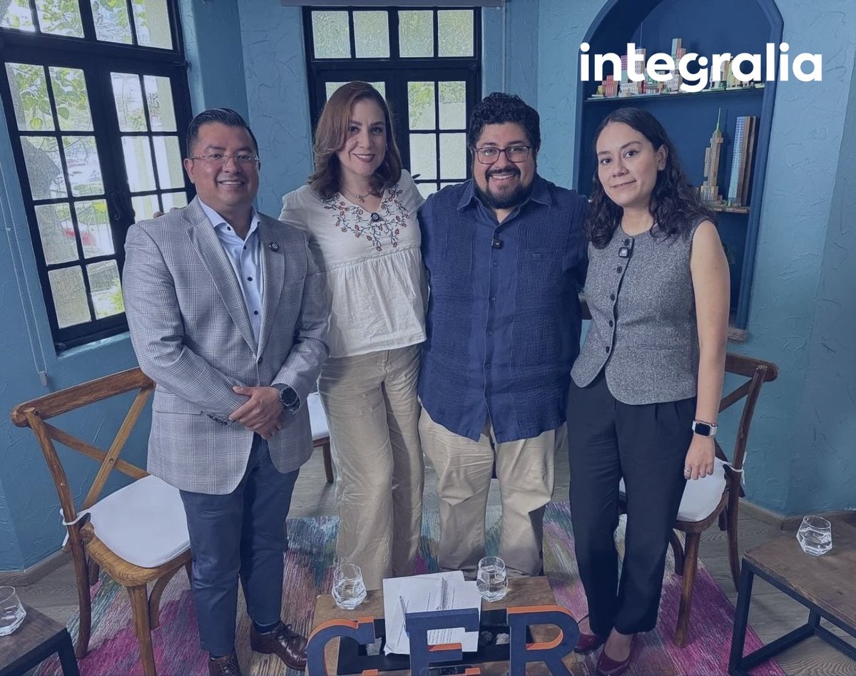 Marina Reyes (<a href="/Marinotzi/">Marina Reyes</a>), gerente de Riesgo Político en Integralia, participó en <a href="/ciudadanosenred/">Ciudadanos en Red</a> con un análisis claro sobre los riesgos de la reforma electoral impulsada por el gobierno de Claudia Sheinbaum. Te invitamos a ver su intervención completa ⤵️