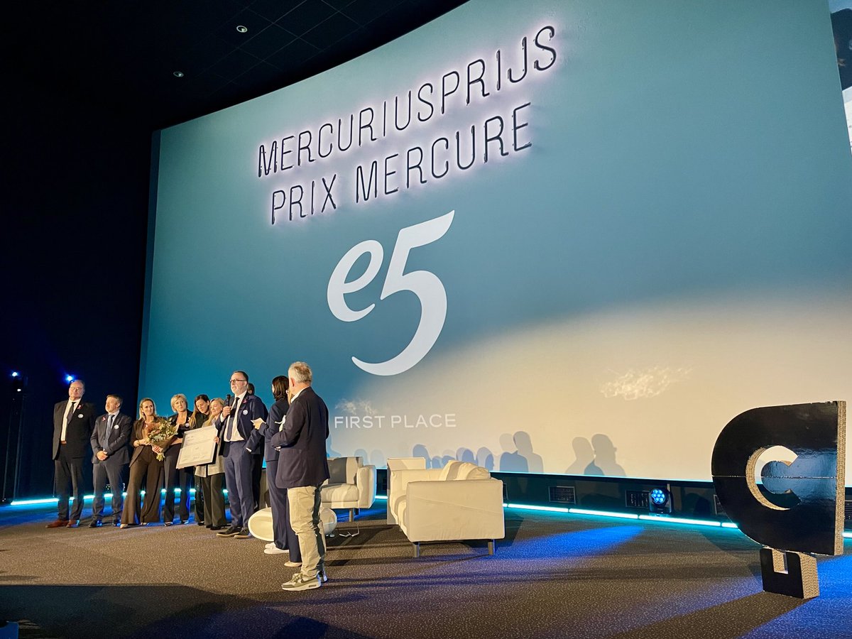 retaildetailbe's tweet image. e5 wint de #mercuriusprijs 2025 van ⁦@comeos_nl⁩ ! Waarvoor proficiat!