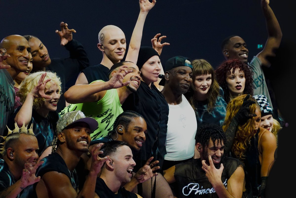 Icons as far as the eye can see… Lady Gaga 

📸 - Me