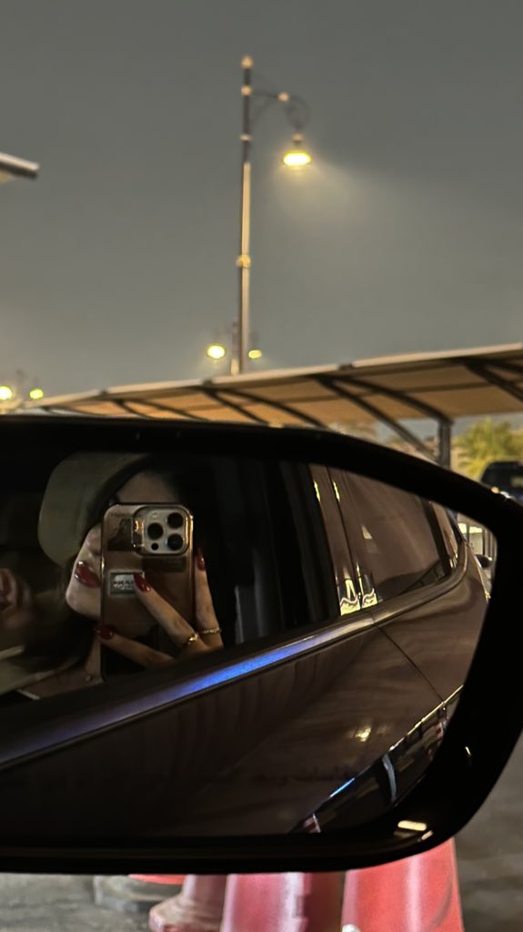 Quitlli's tweet image. 