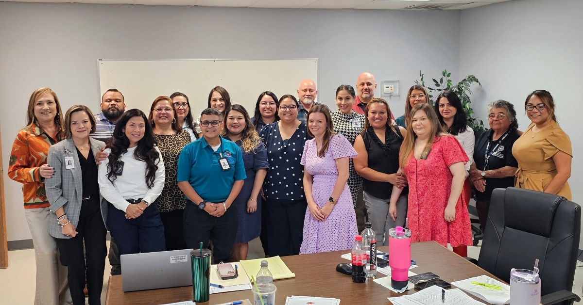 Our APS team hit a record high this year with 83,000+ investigations! October is #FinancialExploitationAwarenessMonth—protect vulnerable adults from fraud &amp; abuse 👉 ProtectTexasAdults.org.

📸 Commissioner O’Neill with #TeamDFPS in the Rio Grande Valley and Lubbock! 💜
